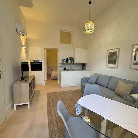 Guindais River View Ii דירה